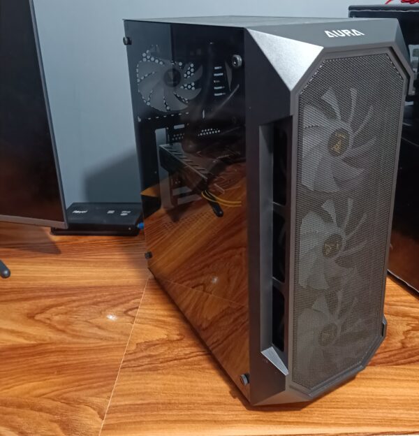 کیس گیمینگ با مشخصات i5 7500 / RX 580/ Ram 16